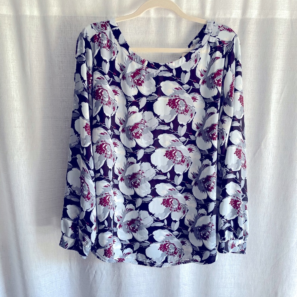 🍂🍁LOFT** floral blouse